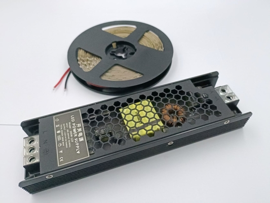 Alimentation d'énergie antipluie de lumière du transformateur LED de l'alimentation d'énergie de la CE 16.7A LED 12VDC 200W