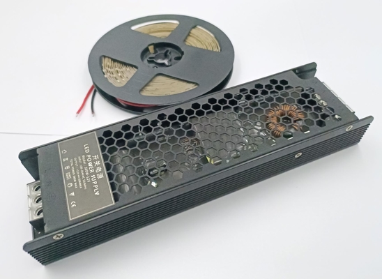 Alimentation d'énergie de lumière du conducteur 26.6A 320W LED de C.C LED du logement AC220V 12V en métal