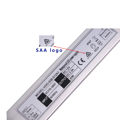 Le conducteur 12V 30W de Slimline LED de certificat de SAA imperméabilisent la tension constante IP67