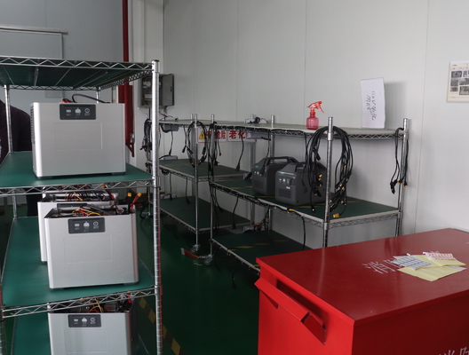 L'électricité solaire portative de centrale LiFePO4 produisant du stockage de l'énergie 2000W