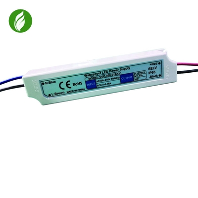 boîtier en plastique du conducteur 24V de la lumière de bande de 20W 830mA LED pour le refroidisseur