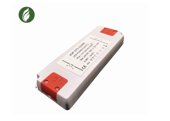 Conducteur ultra mince Durable Plastic Material de C.C LED de la CE 3.1A 24V