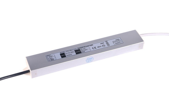 50/60 hertz amincit ultra le conducteur de LED, 12V calorifuge Constant Voltage Driver