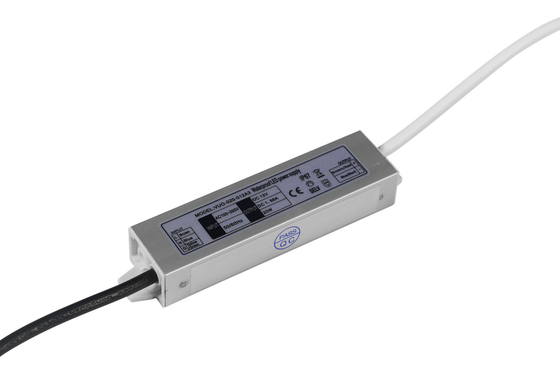 12V conducteur électronique imperméable ultra-léger 1.67A 20W de C.C LED calorifuge