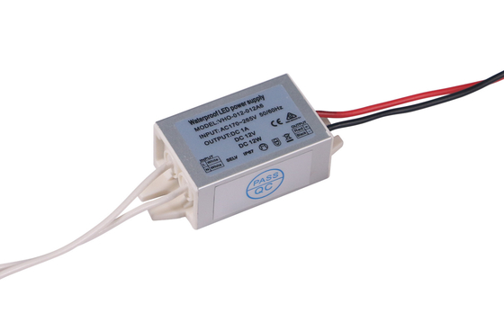 Conducteur étanche à l'humidité de basse tension de SAA LED, conducteur pratique de 12V 1A LED
